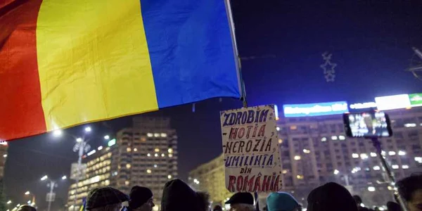Protest în Piaţa Victoriei de Ziua Unirii. FOTO Inquam Photos/ Liviu Florin Albei