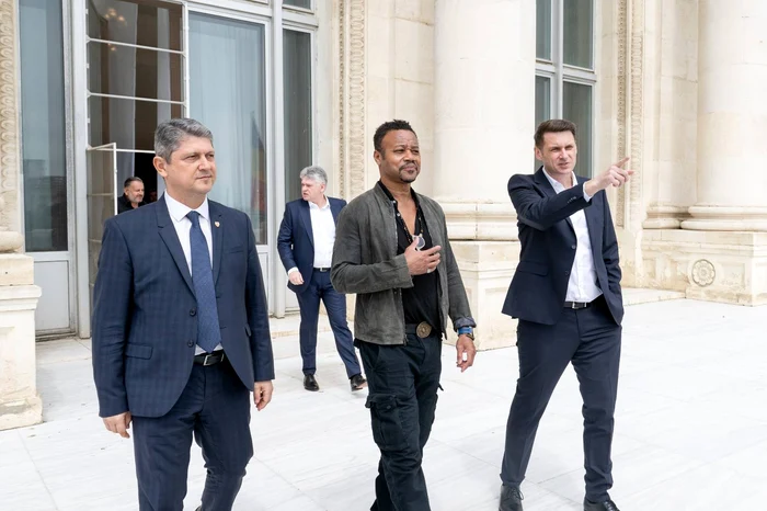 Actorul american Cuba Gooding Jr a vizitat Senatul României FB: Titus Corlățean