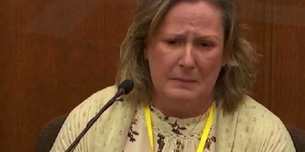poliţista americană Kim Potter declarată vinovată de omor prin imprudenţă FOTO via News.ro