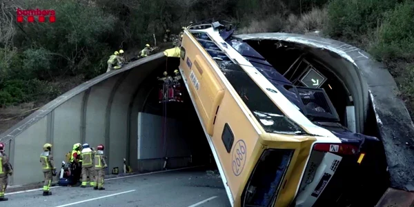 Accident de autobuz în Spania FOTO Captură video Bombers