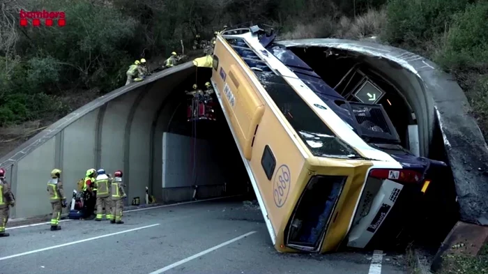 Accident de autobuz în Spania FOTO Captură video Bombers