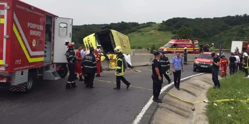 Accidentul de la Perşani s-a produs într-o curbă periculoasă. FOTOISU Braşov