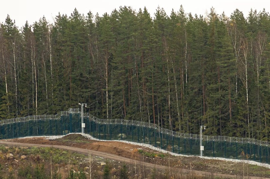 Finlanda a finalizat un gard de 200 de kilometri la granița cu Rusia. „Situația de securitate s-a schimbat”