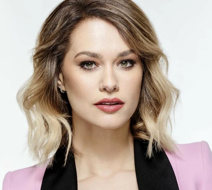 Feli este extrem de emoţionată de când a aflat că va deveni mămicăFoto: Instagram