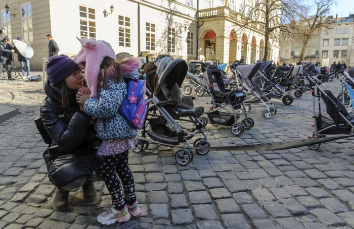 Protest în Liov „Prețul războiului“ cu cărucioare de copii goale FOTO EPA-EFE (arhivă)