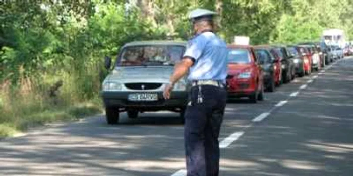 Poliţiştii vor organiza duminică nouă puncte de control