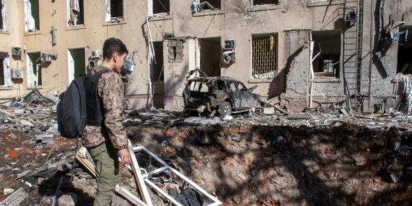 Razboi in Ucraina distrugeri refugiati 22-23 martie 2022 FOTO EPA-EFE