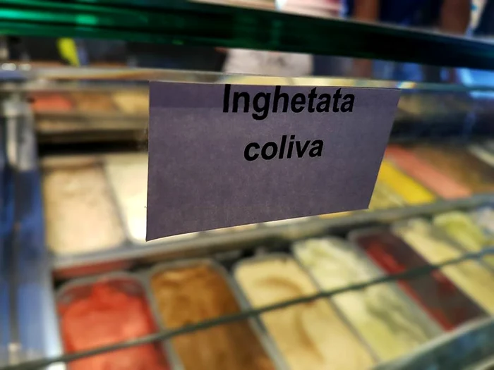 Înghețata colivă se vinde și la parastase FOTO: Arhivă Personală/FB
