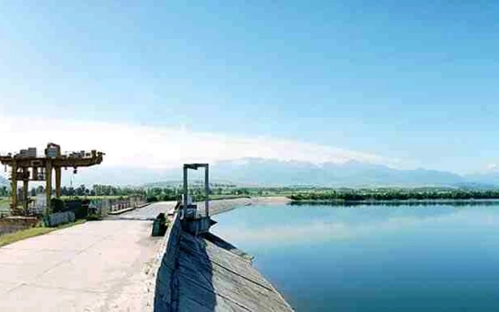 lac de acumulare hateg foto goglemaps