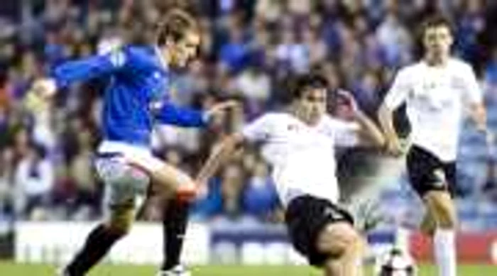 FOTBAL: Presa scoţiană: "Rangers, umilită de mica echipa a lui Petrescu"