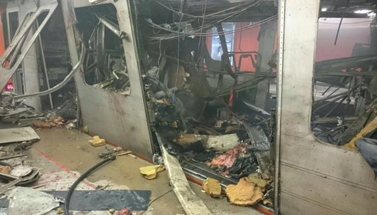 Așa arată garnitura de metrou distrusă de explozie