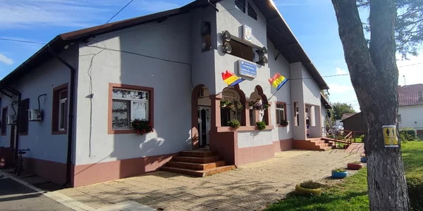primaria calinesti arges foto primaria calinesti jpeg