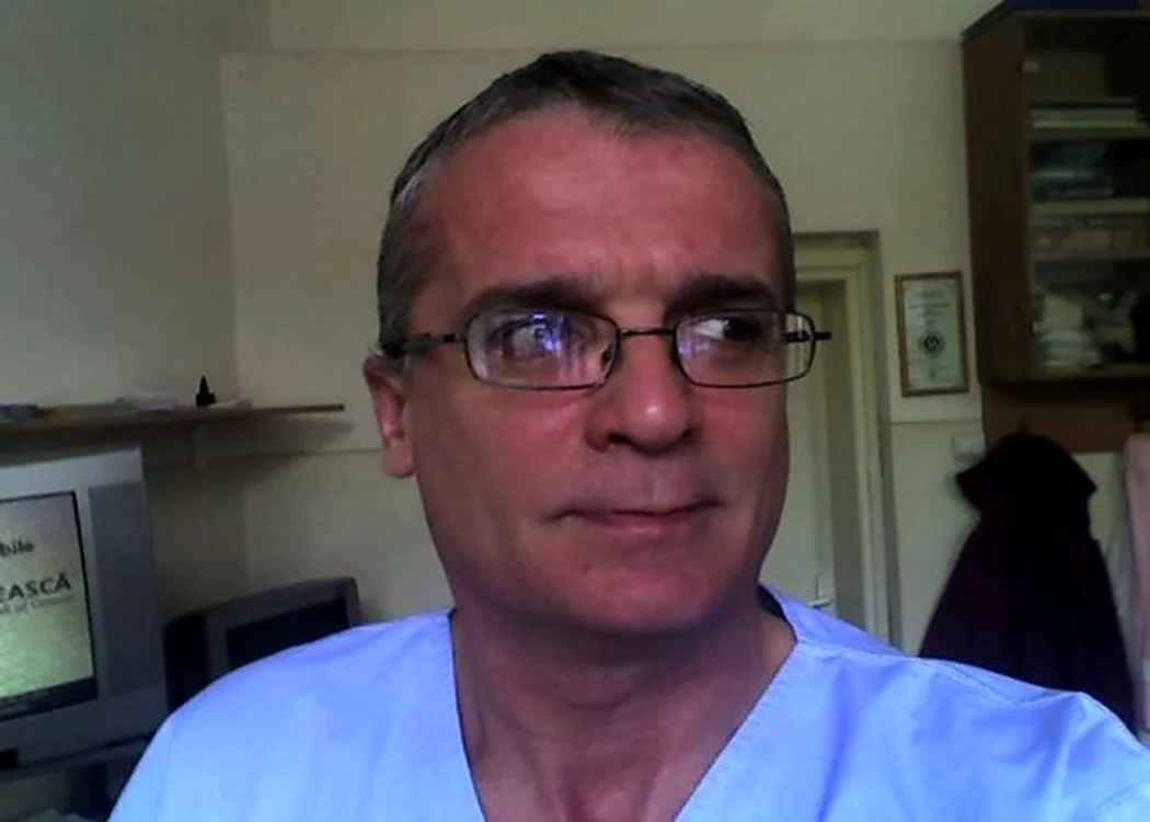 
    Medicul Voicu Voiculescu s-a sinucis împușcându-se în capFoto: Opinia Timișoarei  
