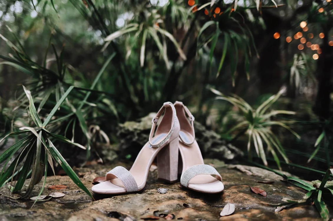 Sandale / Sursă foto: unsplash.com