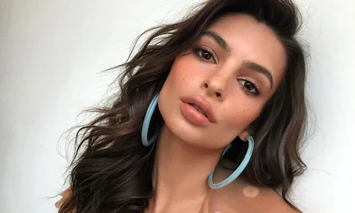 Emily Ratajkowski jpg