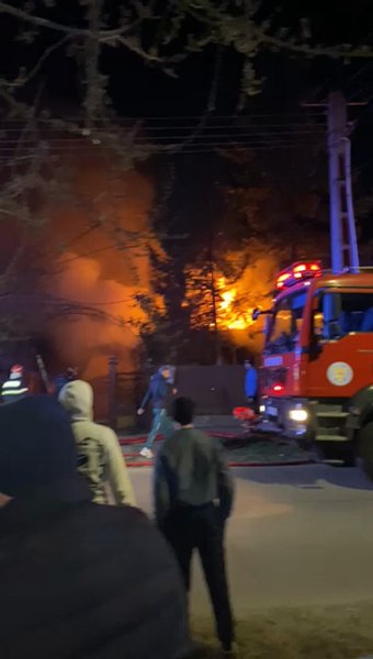 Incendiu violent soldat cu doi morți, în localitatea buzoiană Stâlpu VIDEO