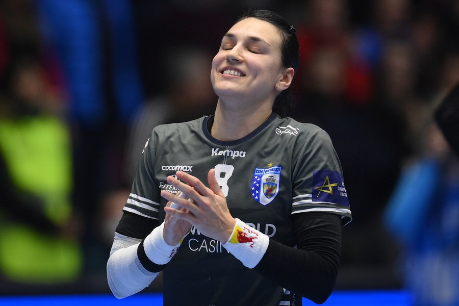 CSM, o dezamăgire pe bani mulți: Legendarul Vasile Stîngă explică ce se întâmplă cu Neagu și colegele ei EXCLUSIV  