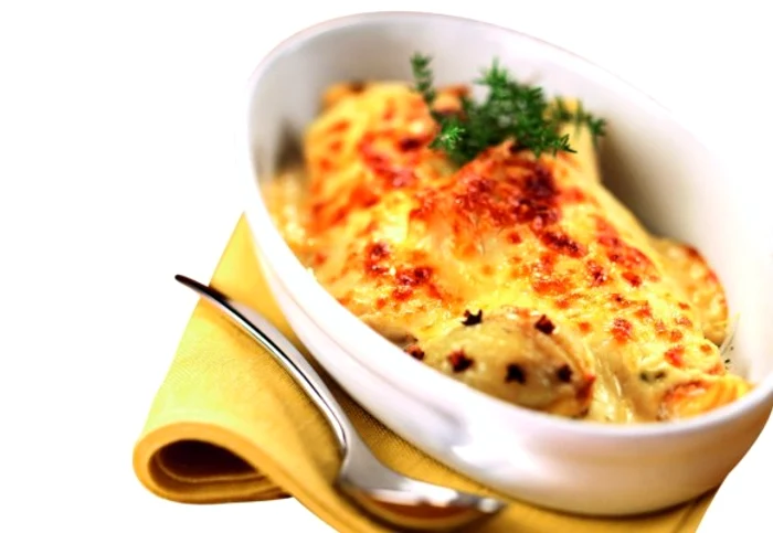 
    Acest crap pe pat de cartofi şi sos Bechamel este delicios!clickpoftabuna.ro  