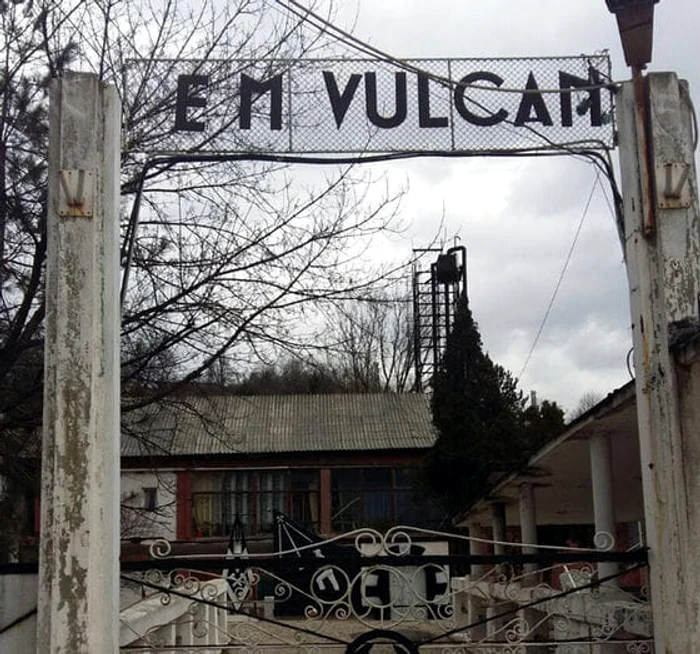 
    Un miner a fost rănit grav la mina vulcanfoto: captura Facebook  