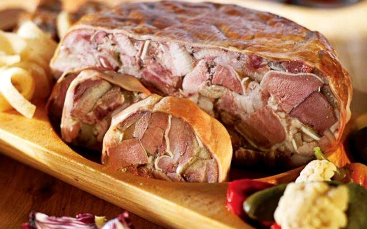 Tobă de porc cu gelatină jpeg