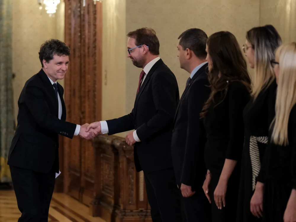 Dominic Fritz și membrii delegatiei USR, la consultările cu Nicușor Dan. FOTO Mediafax