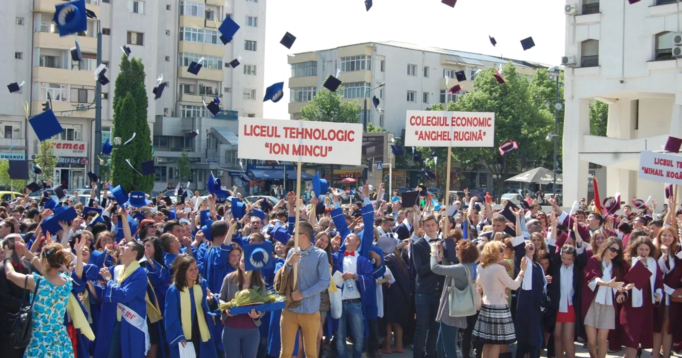 Peste 1000 de liceeni au participat la "Ziua absolventului"                      Foto Simona Voicu