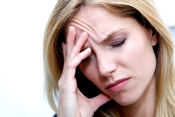 
    Depresia este o stare cronică de tristețe și nu dispare de la sine, ci doar tratată  