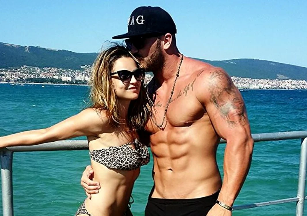 
    Ioana este instructor de fitness, iar Lucian este fidel antrenamentelor la salăfoto: arhiva personală  