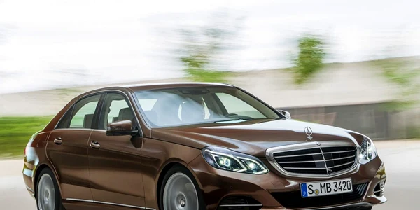 Mercedes-Benz E-Class 1