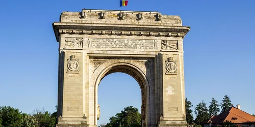 Arcul de Triumf, București Wikipedia Foto Bogdan Caraman JPG