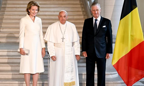 Regina Mathilde si Regele Philippe al Belgiei cu Papa Francisc la Bruxelles   Frederic Andrieu, Casa Regala belgiana (1) jpg