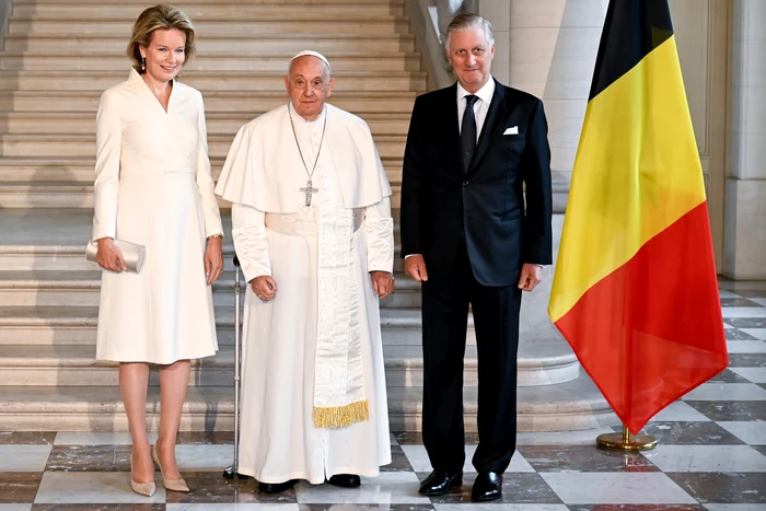Regina Mathilde si Regele Philippe al Belgiei cu Papa Francisc la Bruxelles Frederic Andrieu, Casa Regala belgiana (1) jpg