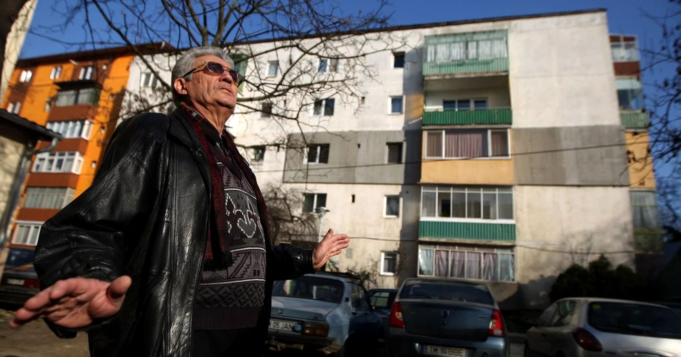 Ignatie Maiurgia este în război cu vecinii pentru că refuză construirea mansardei