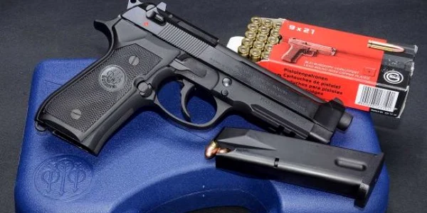 pistol beretta 