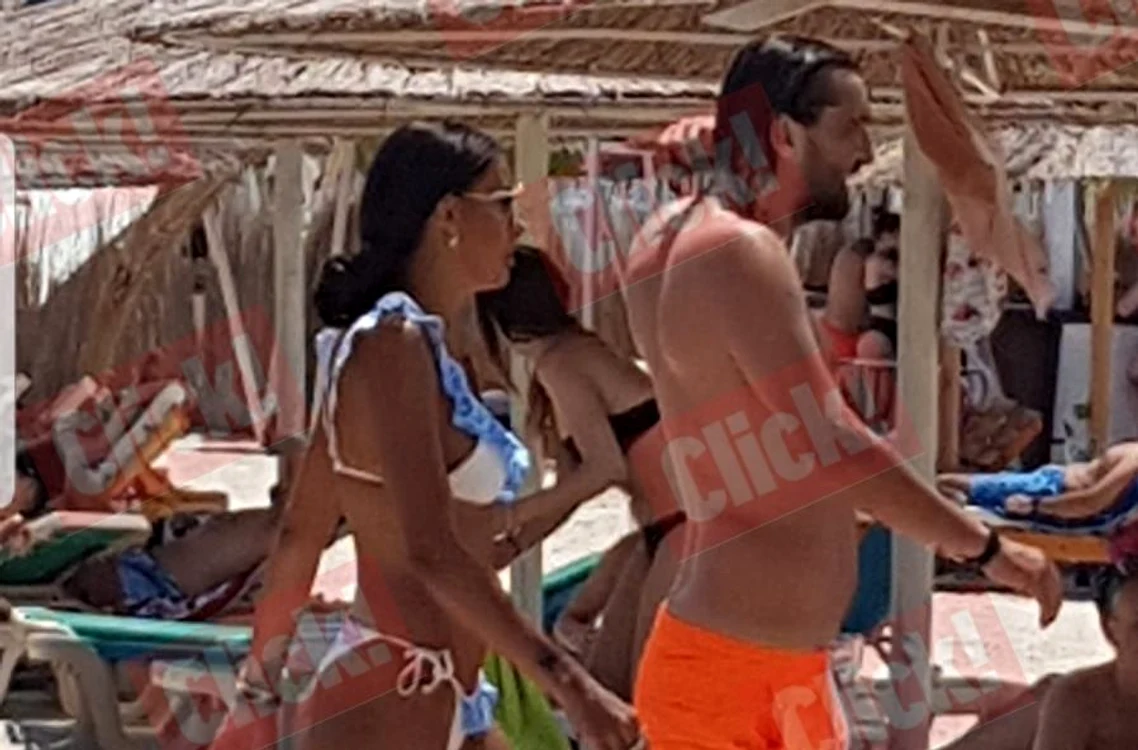 Dan Alexa şi Andrada, surprinşi pe plajă la Mamaia, săptămâna trecută
