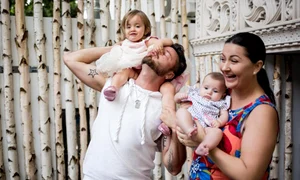 Gabriela Cristea şi Tavi Clonda au două fiice, Bella Victoria Margot (3 ani) şi Iris Thea&nbsp;(1 an)  jpeg