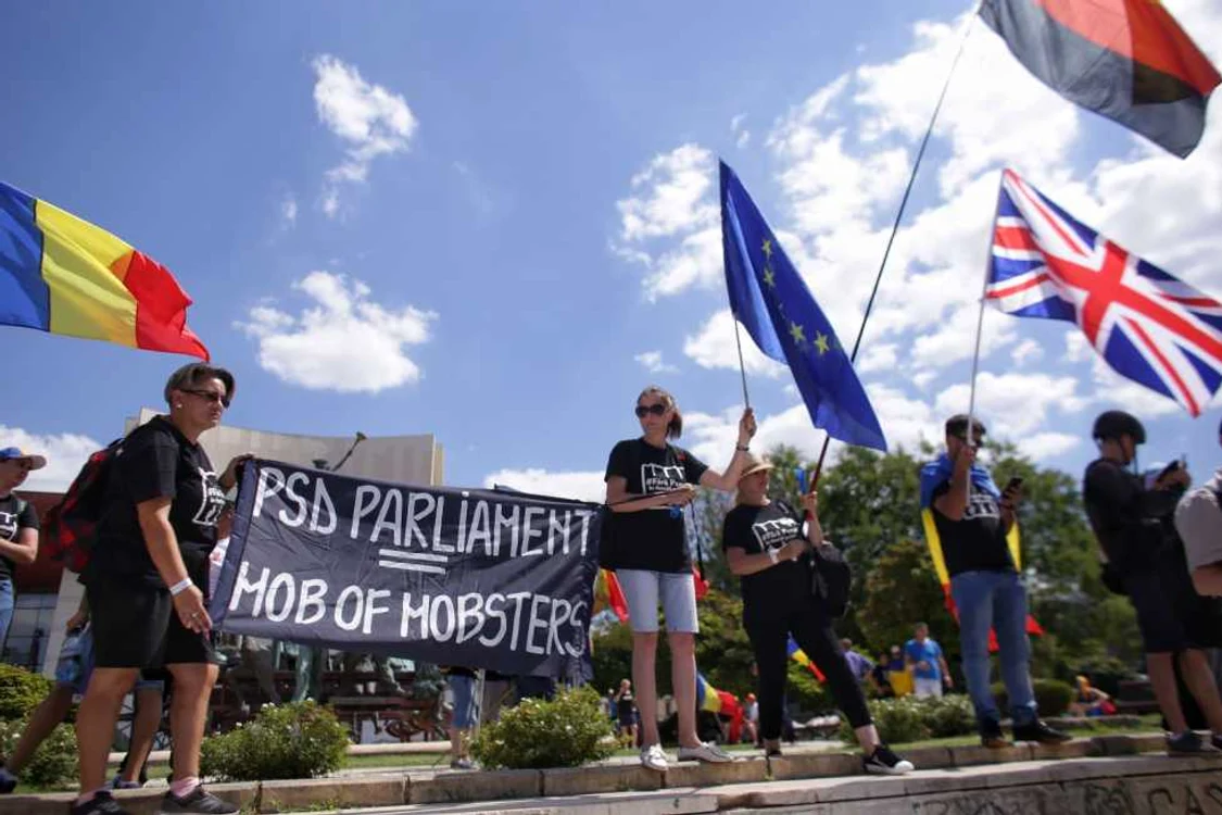 Protest diaspora in Piaţa Victoriei - 10 august 2018 FOTO Inquam Photos / Octav Ganea 
