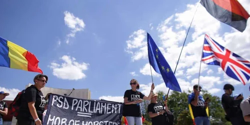 Protest diaspora in Piaţa Victoriei - 10 august 2018 FOTO Inquam Photos / Octav Ganea 
