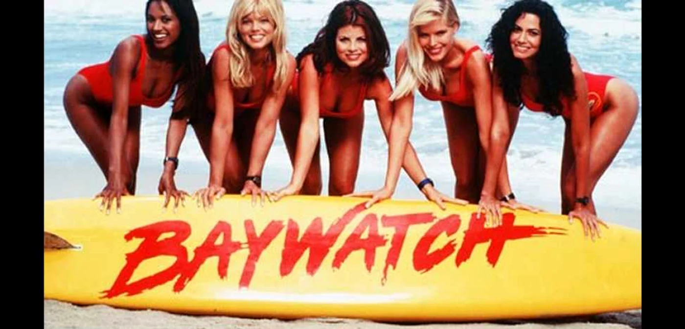 „Baywatch“ a propulsat în atenţia
publicului nume precum Pamela Anderson sau Carmen Electra FOTO „Daily
Star“