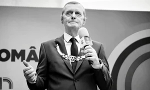 Dan Grecu cosr colan jpg