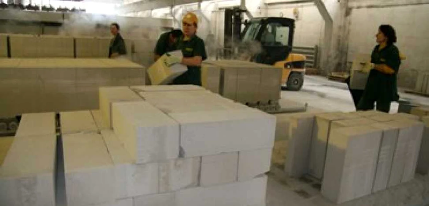 Piaţa de materiale de construcţii îşi va reveni abia în 2011