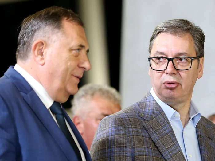 Milorad Dodik (stânga) și Aleksandar Vucici FOTO EPA-EFE