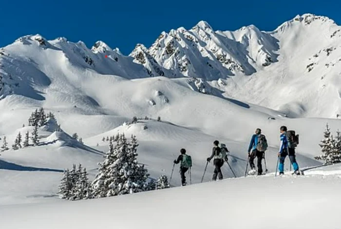 Stațiunea care renunță la taxele de schi pentru a reduce pierderile financiare și a atrage mai mulți turiști