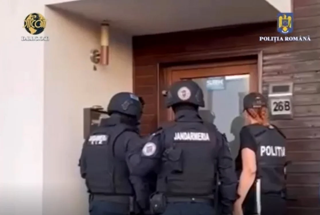 Poliţiştii şi procurorii au descins la mai multe adrese FOTO IPJ Timiş/DIICOT