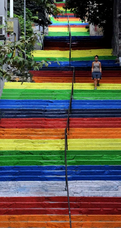 Scările Curcubeu din Istanbul Turcia Foto boredpanda