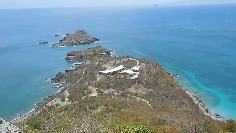 Vila construită de bancherul David Rockefeller în Antilele Franceze, vândută cu 136 de milioane de dolari VIDEO
