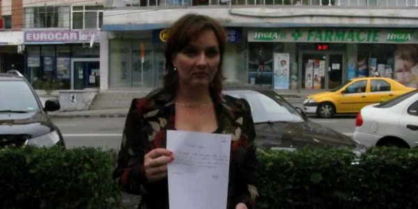 Profesoara de franceză a declarat că unii elevii au cerut în scris motivarea absenţelor 