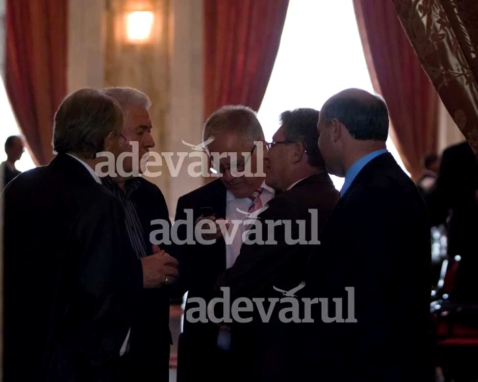 Vladimir Voronin și Mihai Ghimpu au devenit prieteni la cataramă