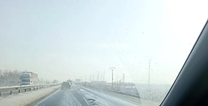 Craterele de pe A1 / foto: captura video Adevarul