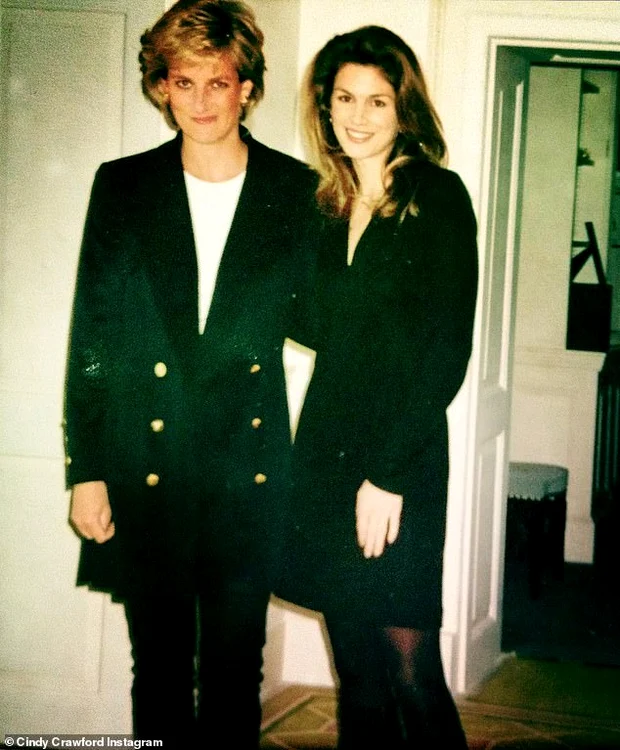 Cindy Crawford alături de prinţesa Diana 